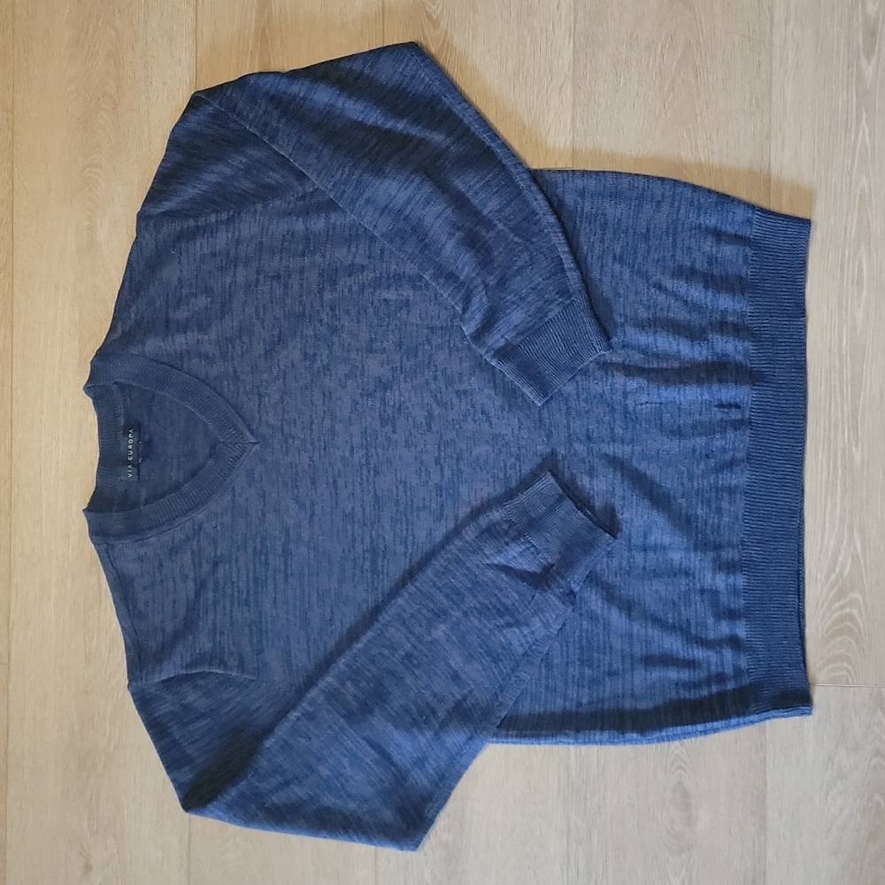 Long Sleeve V-Neck Sweater